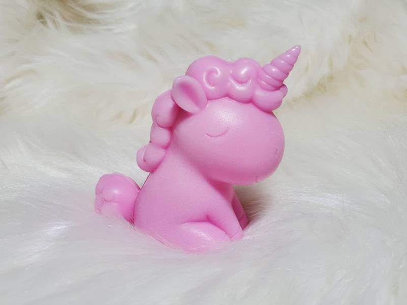 Einhorn Seife, Duft & Farbe Nach Wunsch, Eselsmilch Basis Einhorn Seife, Duft & Farbe Nach Wunsch, Eselsmilch Basis von Etsy - NemesisBoutique