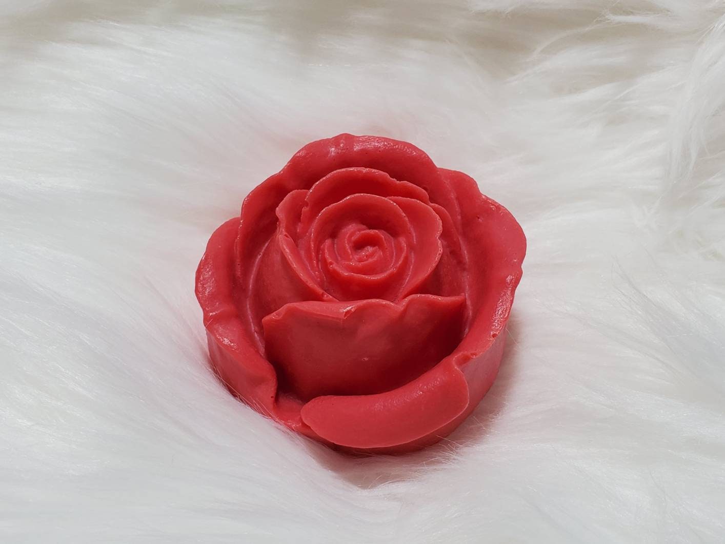 Rosenblüten Formseife Individueller Duft Und Farbe, Eselsmilchseife Rosenblüten Formseife Individueller Duft Und Farbe, Eselsmilchseife von Etsy - NemesisBoutique