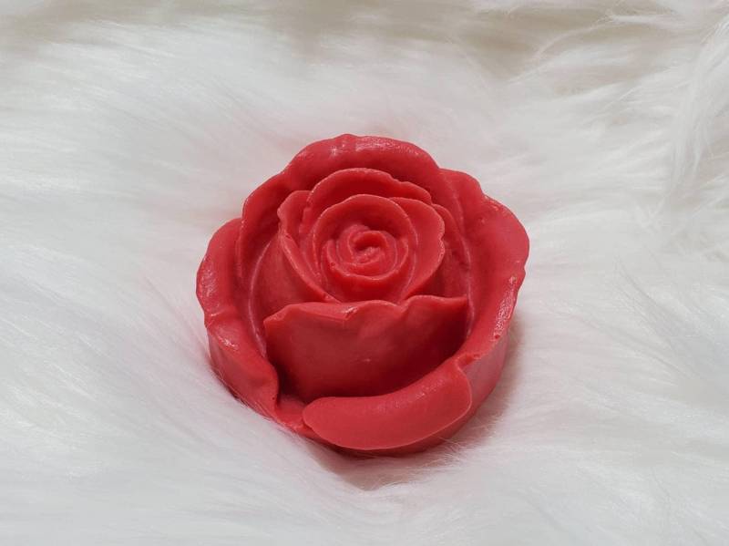 Rosenblüten Formseife Individueller Duft Und Farbe, Eselsmilchseife Rosenblüten Formseife Individueller Duft Und Farbe, Eselsmilchseife von Etsy - NemesisBoutique