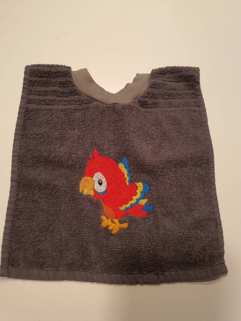 Babylätzchen "Papagei" Aus Liebevoller Handarbeit in Grau von Etsy - NessasKinderwelt