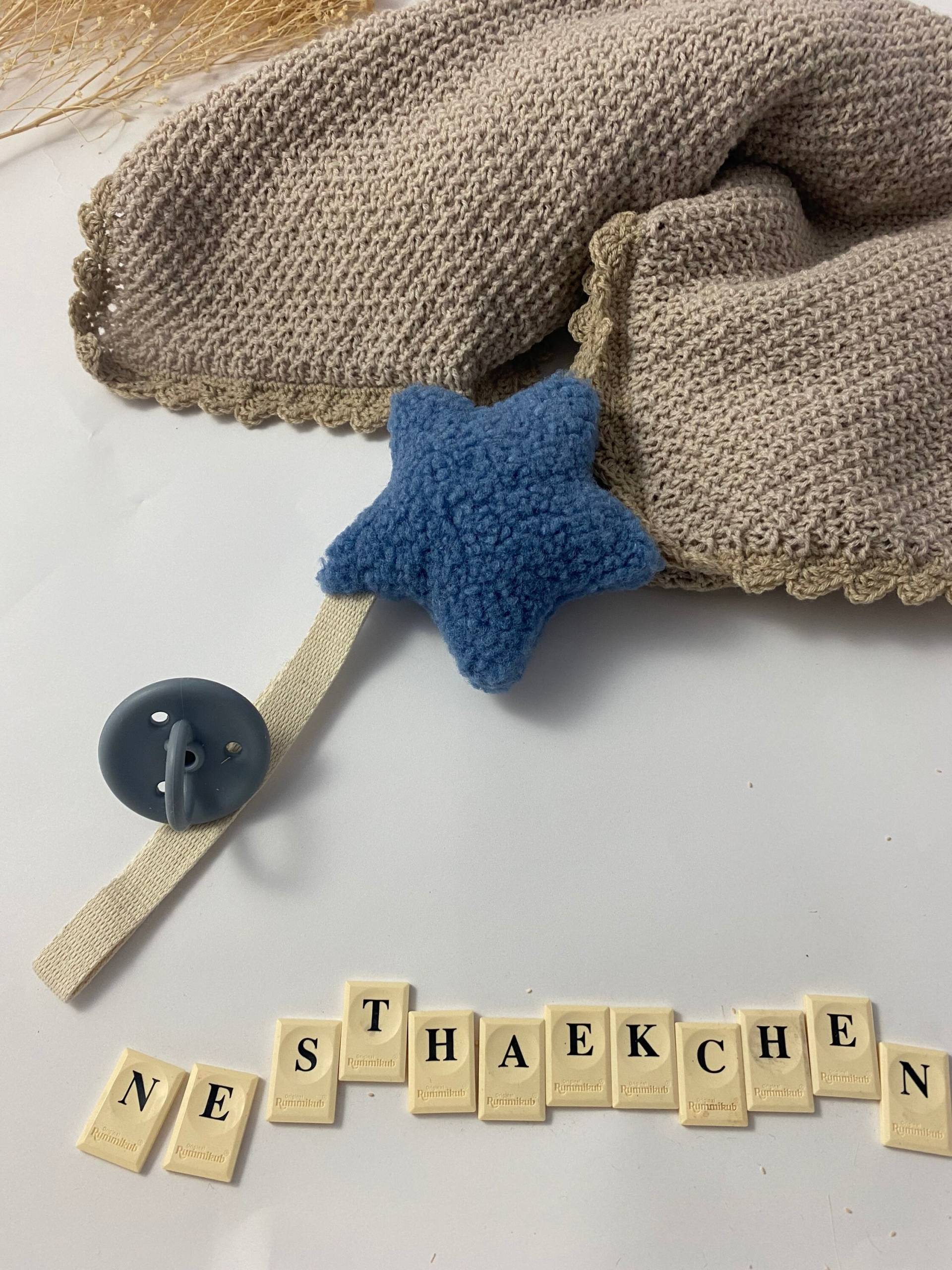Blauer Plüschstern , Kuschelstern, Schnullerkette, Kuscheln Blauer Plüschstern , Kuschelstern, Schnullerkette, Kuscheln von Etsy - NesthaekchenDE