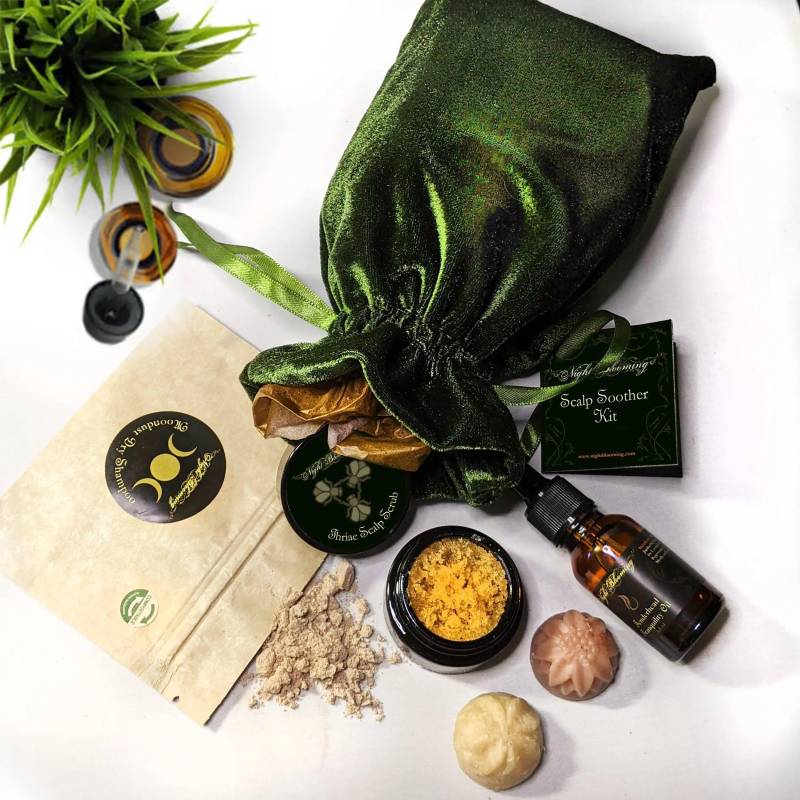 Kopfhaut Beruhigungs Kit Trockenshampoo, Haar - & Kopfhautöl, Und Kopfhautpeeling Reisekit, Geschenkbox, Natürliches Gutes Geschenk von Etsy - NightBlooming