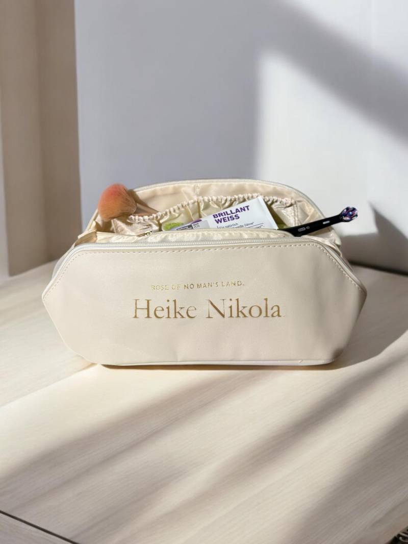 Kosmetik Organizer, Reise-Make-Up-Tasche Beige, Mit Weißem Reißverschluss ; Personalisiert von Etsy - NikosWoodandLight