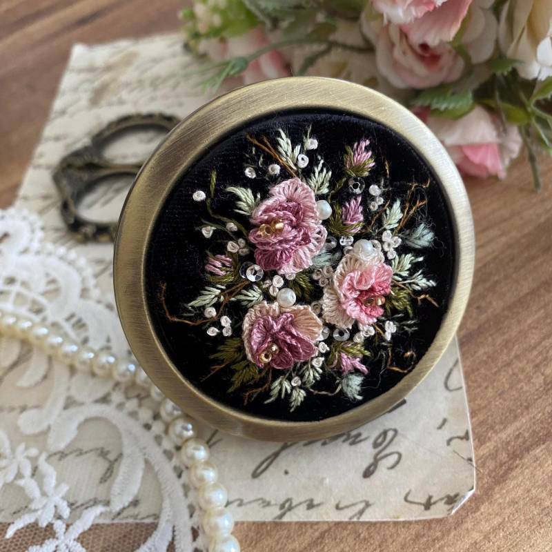 Gestickter Vintage 3D Rosen Handspiegel/Antiker Einzigartiger Blumenspiegel Mit Geschenkspiegel Handgemachter Schminkspiegel von Etsy - NnazliseylerDesign
