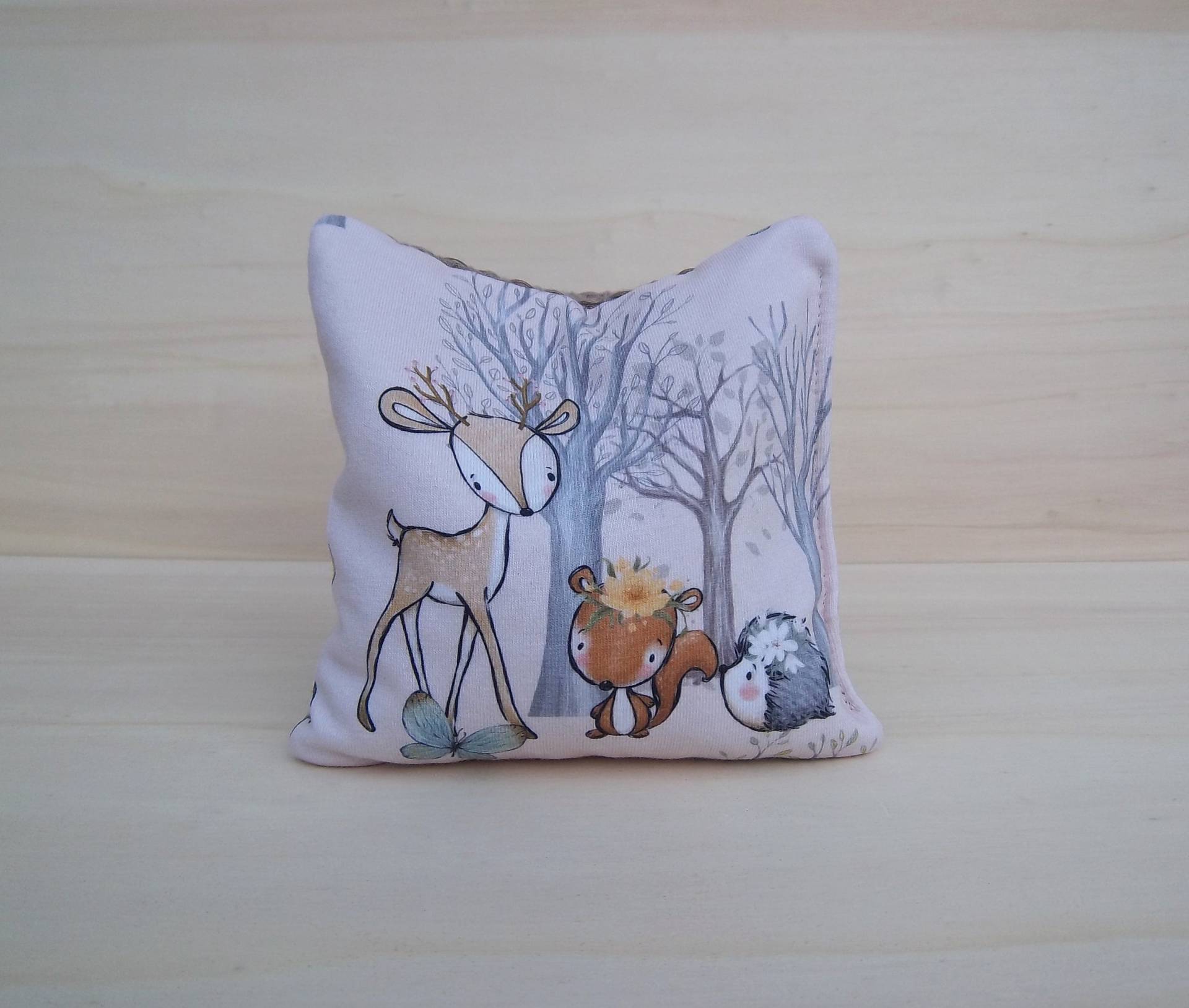 Niedliches Wärmekissen Für Babys & Kinder, Waldfreunde, Waldtiere, Quadratisch, Jerseystoff + Waffelpique, Traubenkernkissen Das Baby Niedliches Wärmekissen Für Babys & Kinder, Waldfreunde, Waldtiere, Quadratisch, Jerseystoff + Waffelpique, Traubenkernkissen Das Baby von Etsy - NoooitStoffe