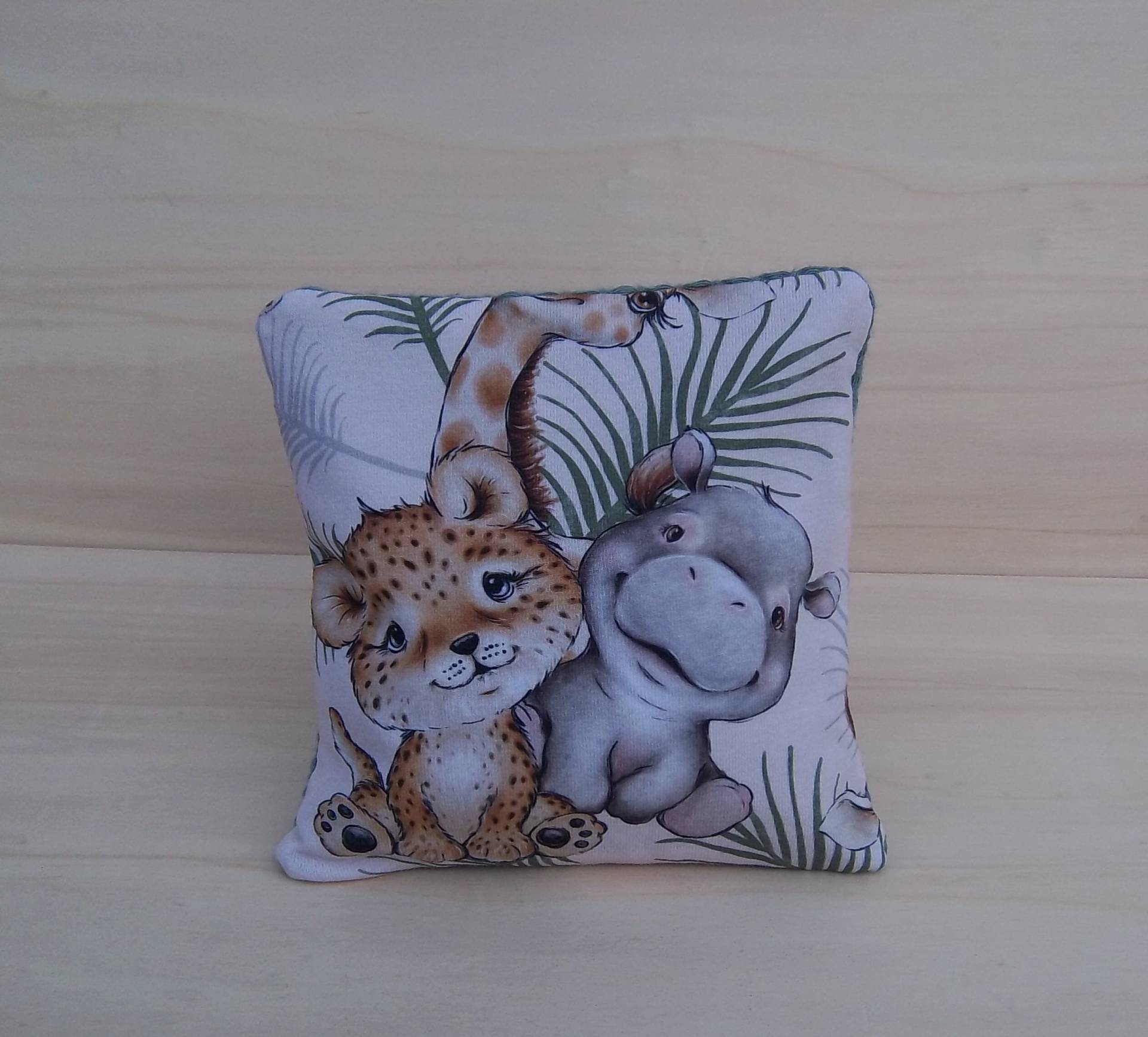 Wärmekissen Kinderstoff Afrika Babys Giraffe Nilpferd Leopard 100% Baumwolle Waffelpique Jerseystoff Traubenkernkissen Quadratisch Wärmekissen Kinderstoff Afrika Babys Giraffe Nilpferd Leopard 100% Baumwolle Waffelpique Jerseystoff Traubenkernkissen Quadratisch von Etsy - NoooitStoffe