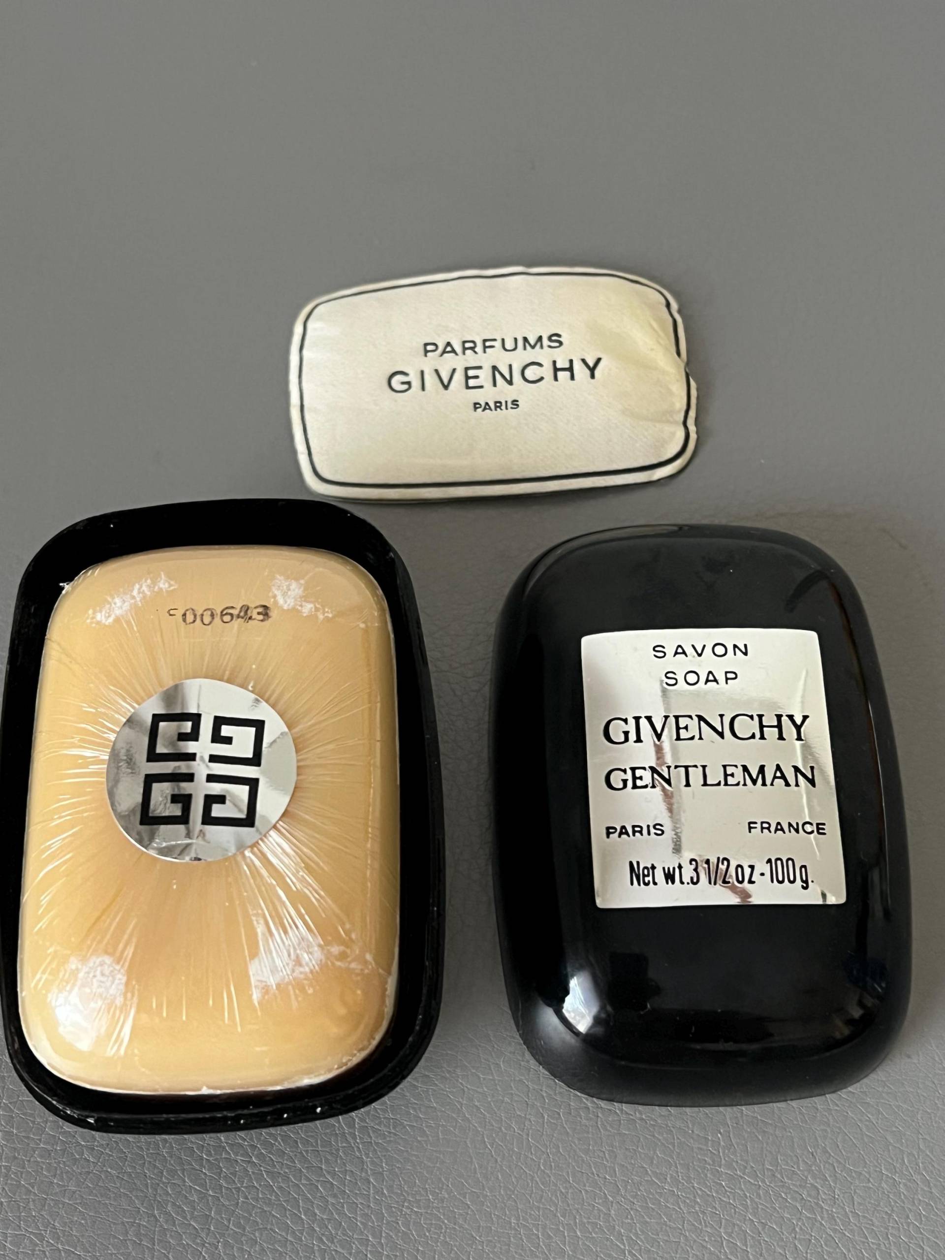 Givenchy Gentleman 100G 3, 5 Unzen Seife Vintage Versiegelt von Etsy - NostalgiaBoutiqueR