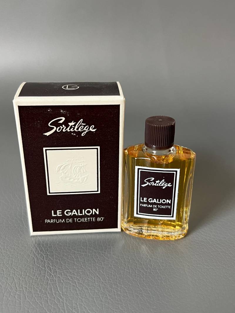 Sortilege By Le Galion Parfum De Vintage Miniatur Schminktisch 9 Ml von Etsy - NostalgiaBoutiqueR