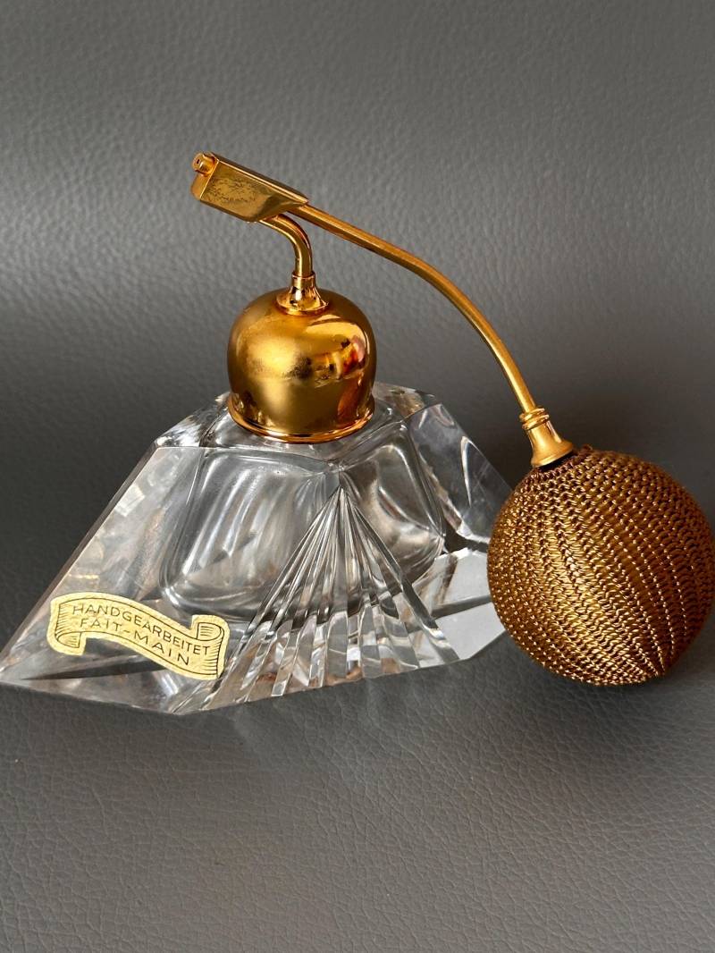 Vintage Kristall Parfüm Flasche Mit Sprüh Handmade von Etsy - NostalgiaBoutiqueR