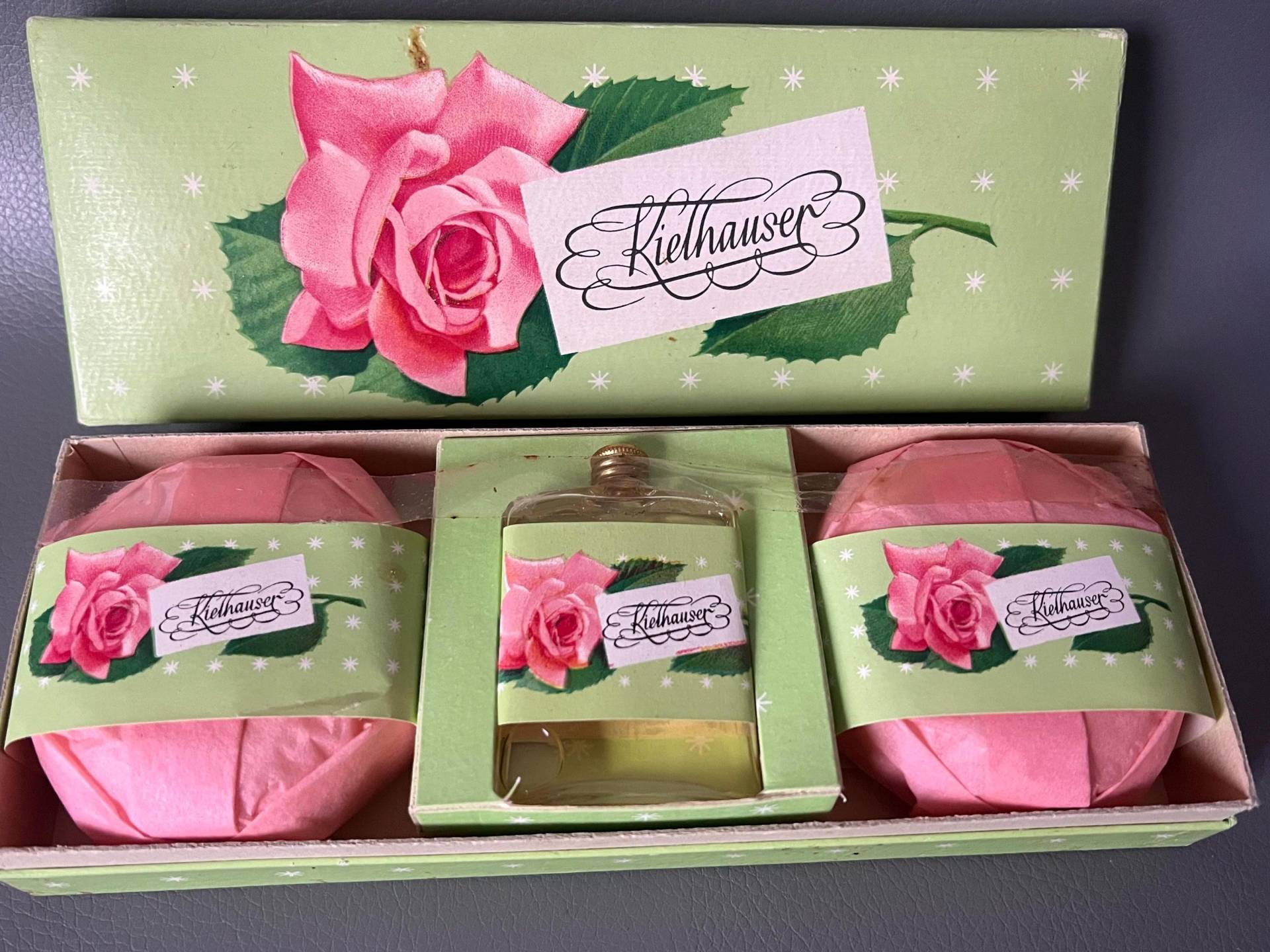 Vintage Rielhauser Mini Parfümflasche Und Seife von Etsy - NostalgiaBoutiqueR