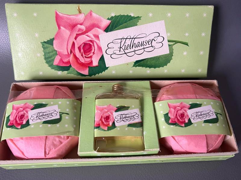 Vintage Rielhauser Mini Parfümflasche Und Seife von Etsy - NostalgiaBoutiqueR