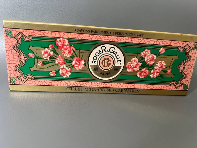 Vintage Roger Gallet Paris Duftseifen Carnation 3 Von 100G von Etsy - NostalgiaBoutiqueR