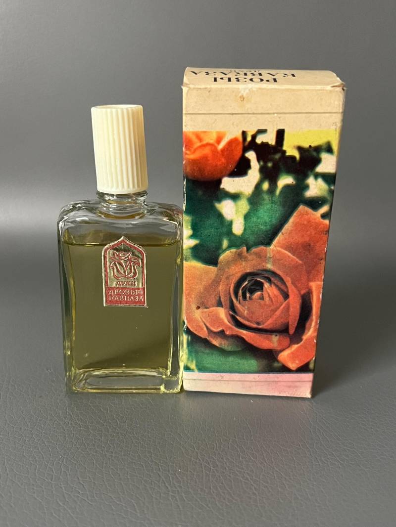 Vintage Sowjetunion Parfümrosen Des Kaukasus Der Udssr Vintage Sowjetunion Parfümrosen Des Kaukasus Der Udssr von Etsy - NostalgiaBoutiqueR
