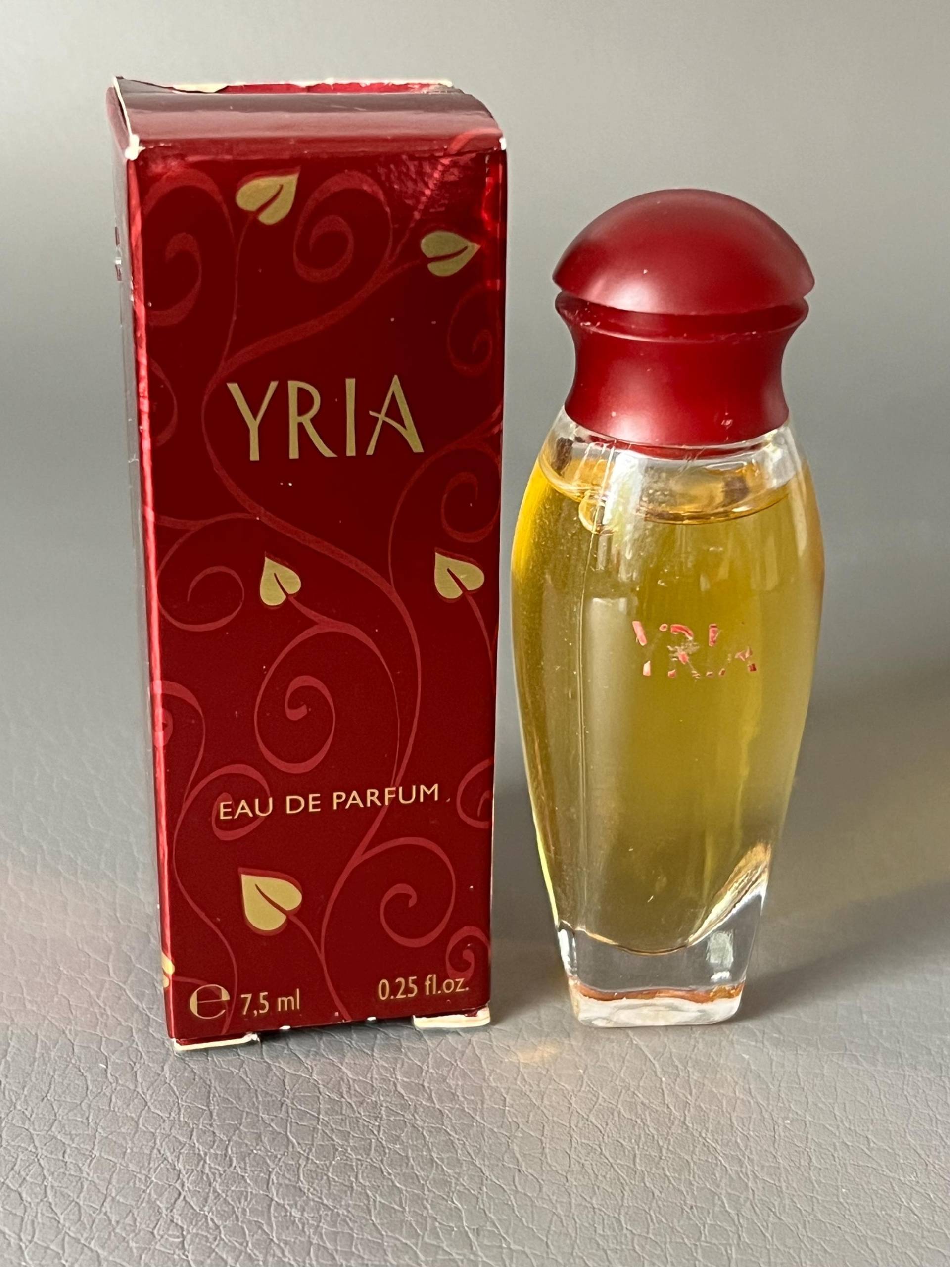 Vtg Mini Yves Rocher Yria Eau De Toilette Splash Frauen 7, 5 Ml 0, 25 Fl Oz Vtg Mini Yves Rocher Yria Eau De Toilette Splash Frauen 7, 5 Ml 0, 25 Fl Oz von Etsy - NostalgiaBoutiqueR