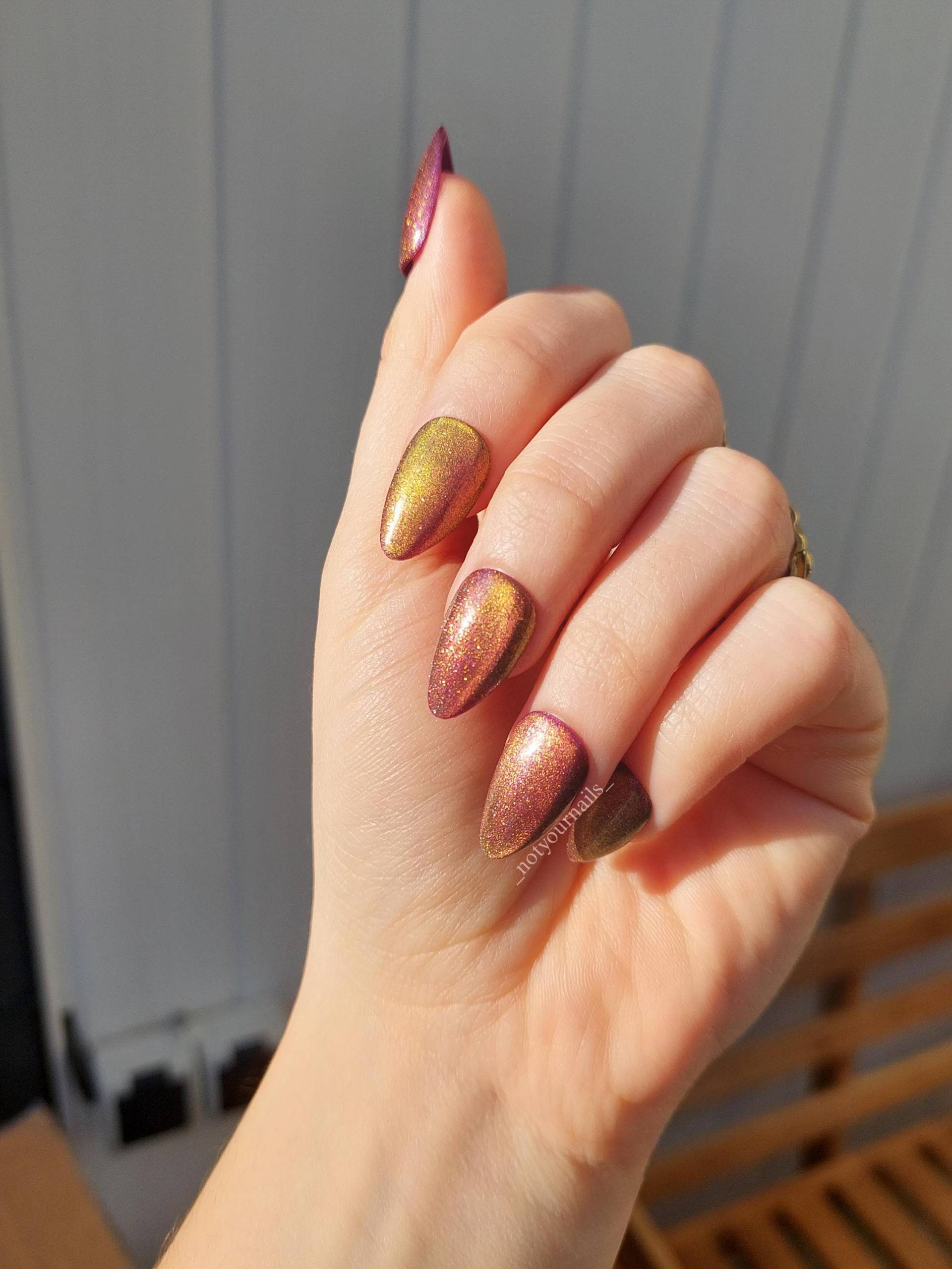 Handmade Duochrome Cat Eye Press On Nails Pink Red & Green Color Glitter Shift Handmade Duochrome Cat Eye Press On Nails Pink Red & Green Color Glitter Shift von Etsy - Notyournails