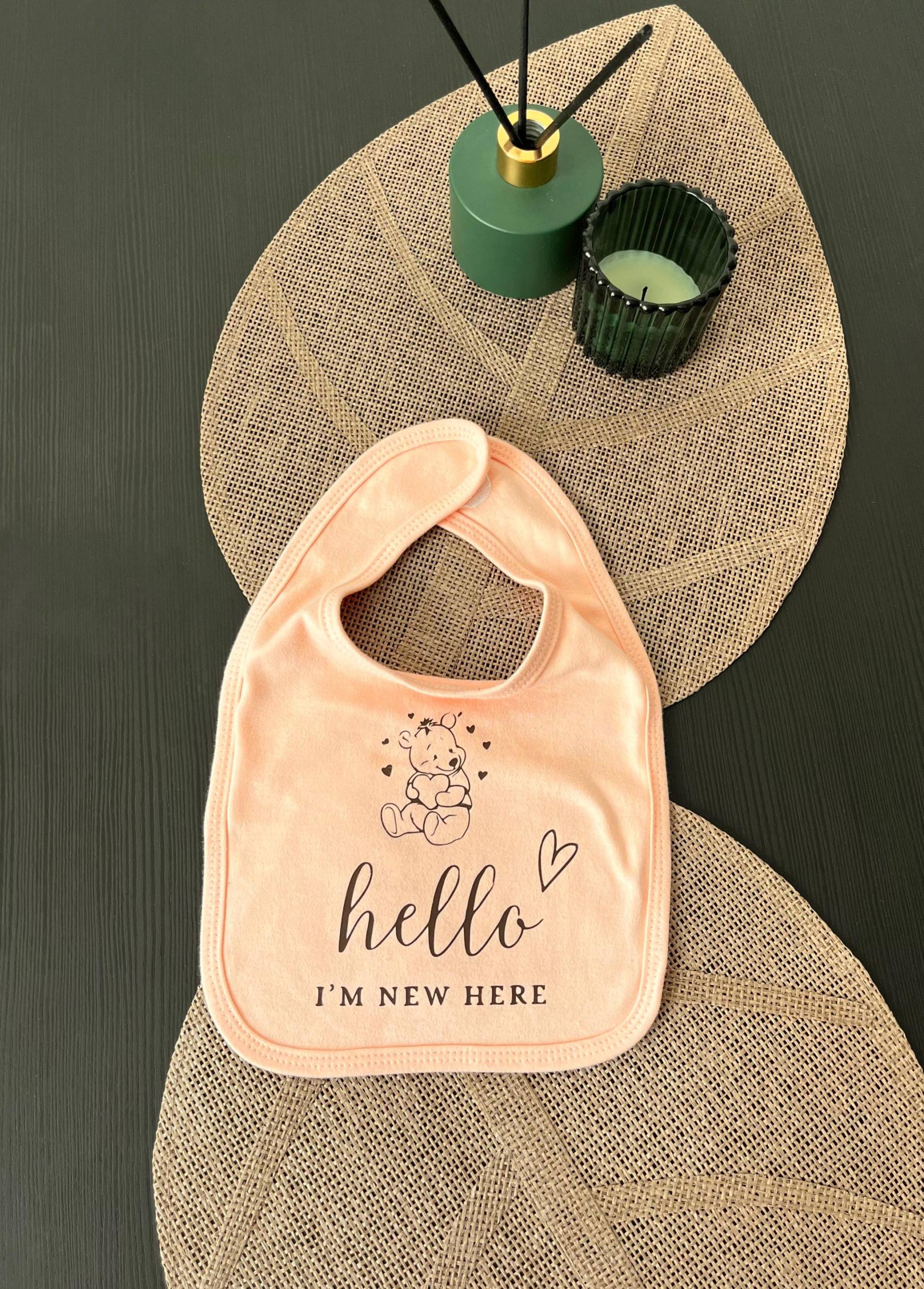 Personalisiertes Baby-Lätzchen, Mit Name Oder Spruch, Geschenk Zur Geburt, Handmade Personalisiertes Baby-Lätzchen, Mit Name Oder Spruch, Geschenk Zur Geburt, Handmade von Etsy - Nurdesayn