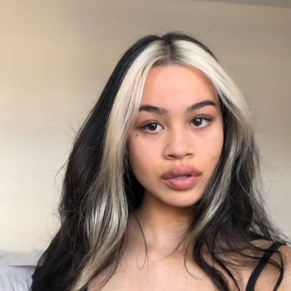 Kurze Bob Perücke, Blonde Highlight Streaks Perücke, Schwarzes Haar Mit Blond, Mittelteil Welliges Perücke, Schwarze Und Blonde Perücke, Chemo Kurze Bob Perücke, Blonde Highlight Streaks Perücke, Schwarzes Haar Mit Blond, Mittelteil Welliges Perücke, Schwarze Und Blonde Perücke, Chemo von Etsy - OURBEAUTEBOUTIQUE