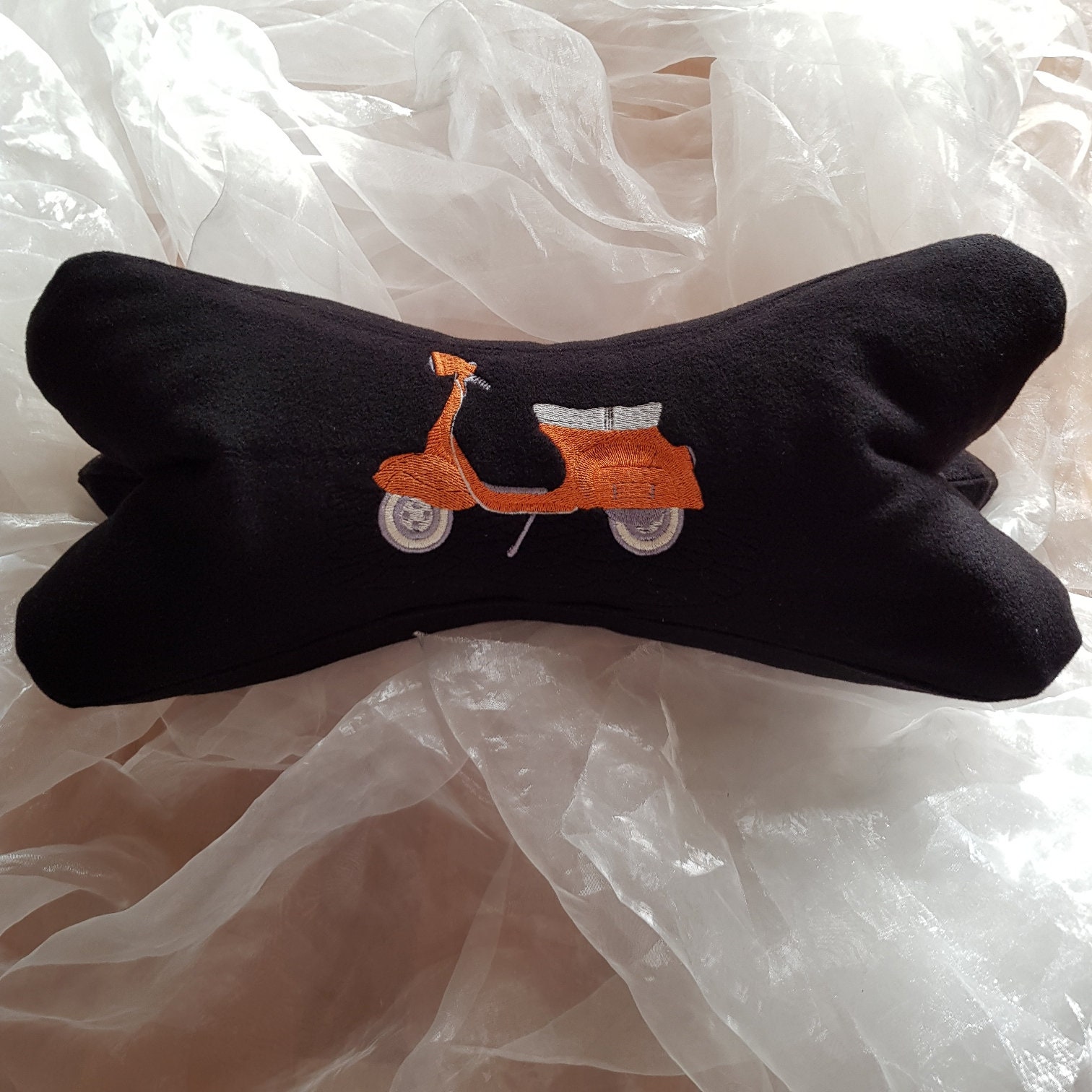 Leseknochen, Dinkelspelz, Nackenknochen, Reisekopfkissen, Außenhülle Waschbar, Personalisiert, Muttertag, Mama, Vater, Vespaliebe, Xxl Leseknochen, Dinkelspelz, Nackenknochen, Reisekopfkissen, Außenhülle Waschbar, Personalisiert, Muttertag, Mama, Vater, Vespaliebe, Xxl von Etsy - Oelbachkram