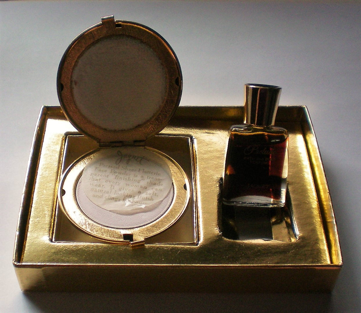 Jaquet Vorspiel Parfüm Und Kompakten Combo - 5342 von Etsy - OldCastleTreasures