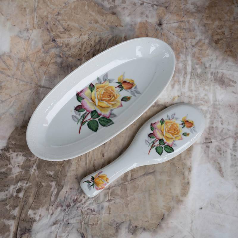 Vintage Waschtisch Set Mit Geblümter Keramikschale Und Handspiegel Frisiertisch Accessoire Geburtstagsgeschenk Für Frau Schwester Mutter Oma von Etsy - OldtimerBeauties