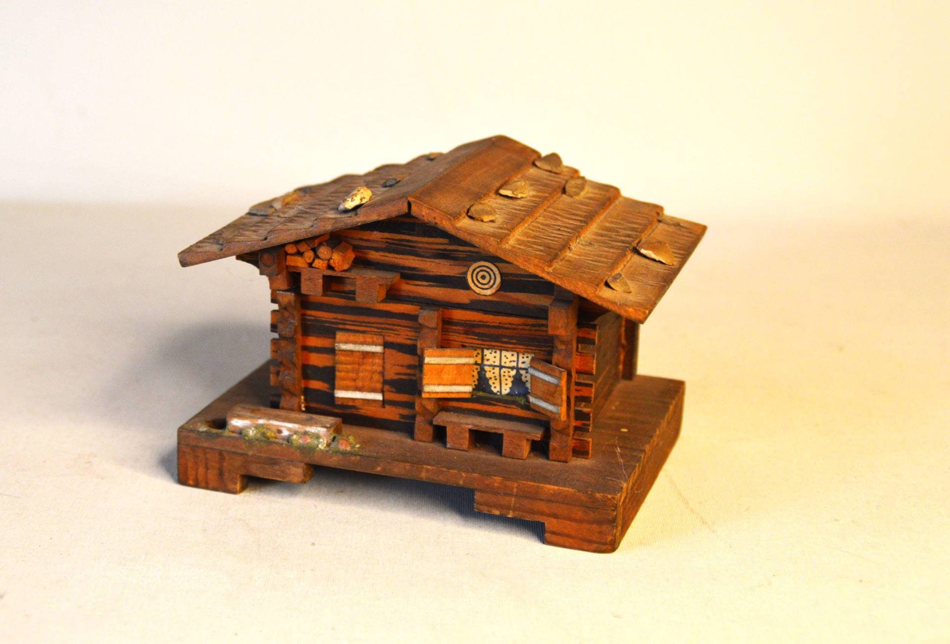 Vintage Thorens Spieluhr Aus Der Schweiz Vintage Thorens Spieluhr Aus Der Schweiz von Etsy - OmasVintageDE