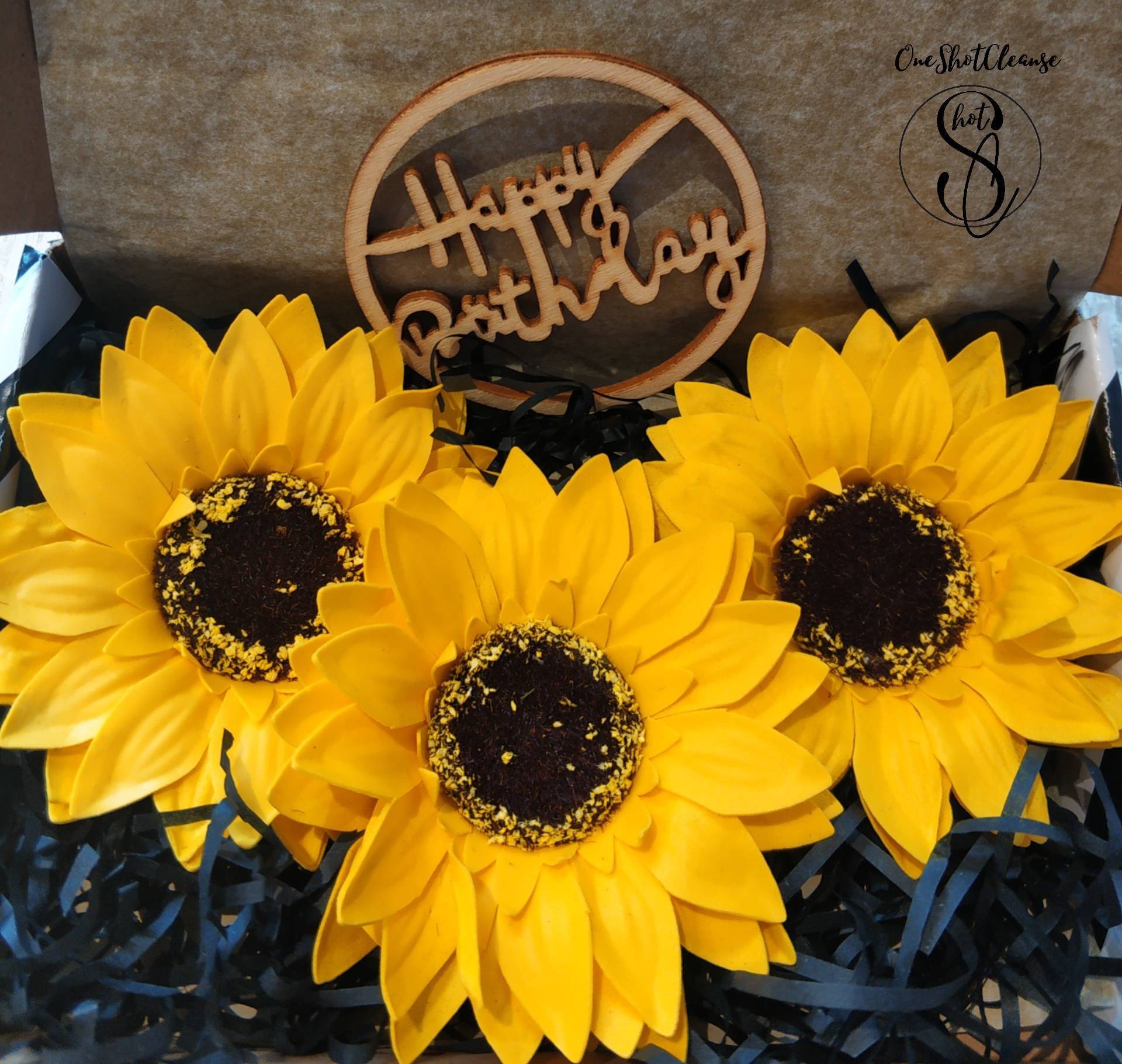 Handgemachte Blumen Sonnenblume Seife Geschenkbox, Danke Geschenk, Bad Entspannung Geschenk Mit Wunsch Armband, Body Pumper Set Handgemachte Blumen Sonnenblume Seife Geschenkbox, Danke Geschenk, Bad Entspannung Geschenk Mit Wunsch Armband, Body Pumper Set von Etsy - OneShotCleanse