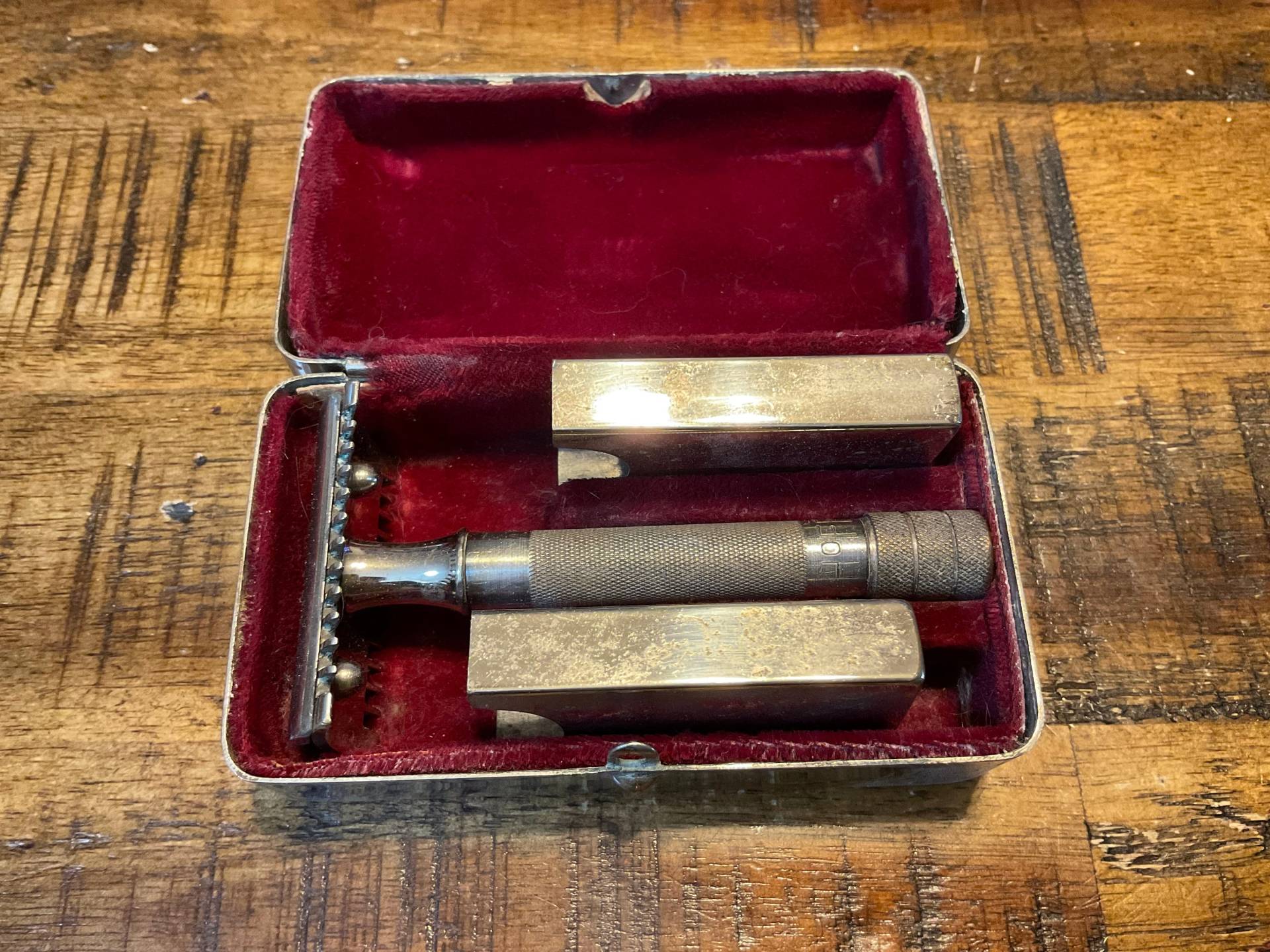 Vintage Hoffritz Merkur Offener Kamm 3-Tlg. Rasierer Mit Etui von Etsy - OneStopShaveShop