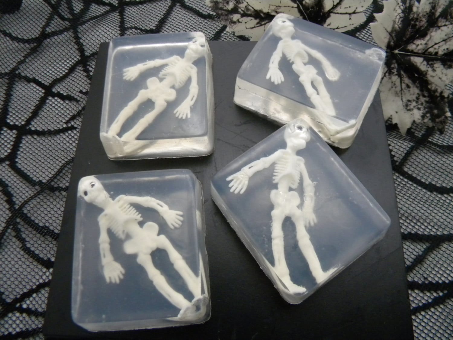 Skelett Seife Gastgeschenke/Halloween Skelett Seife Gastgeschenke/Halloween von Etsy - OoohLaLaTheSoapBar
