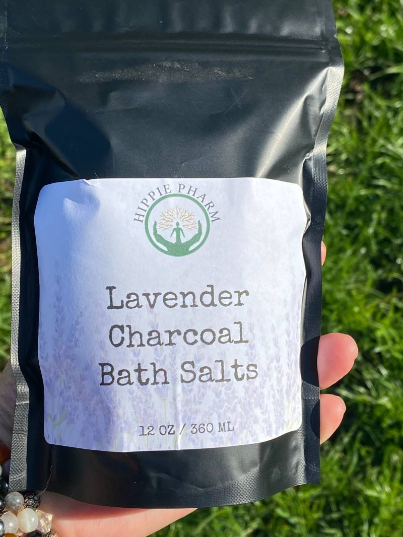 Lavendel Holzkohle Badesalz 12 Oz - Self Care Geschenk Vegan Bittersalz, Einweichen von Etsy - OracleWarriorGoddess