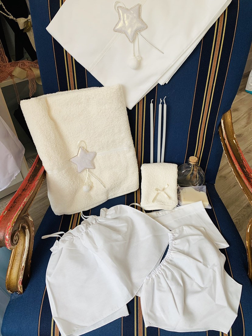 Funkelnder Stern Mit Kleinem Diamantband Im Cremefarbenen Taufset von Etsy - OurHeartsCreations