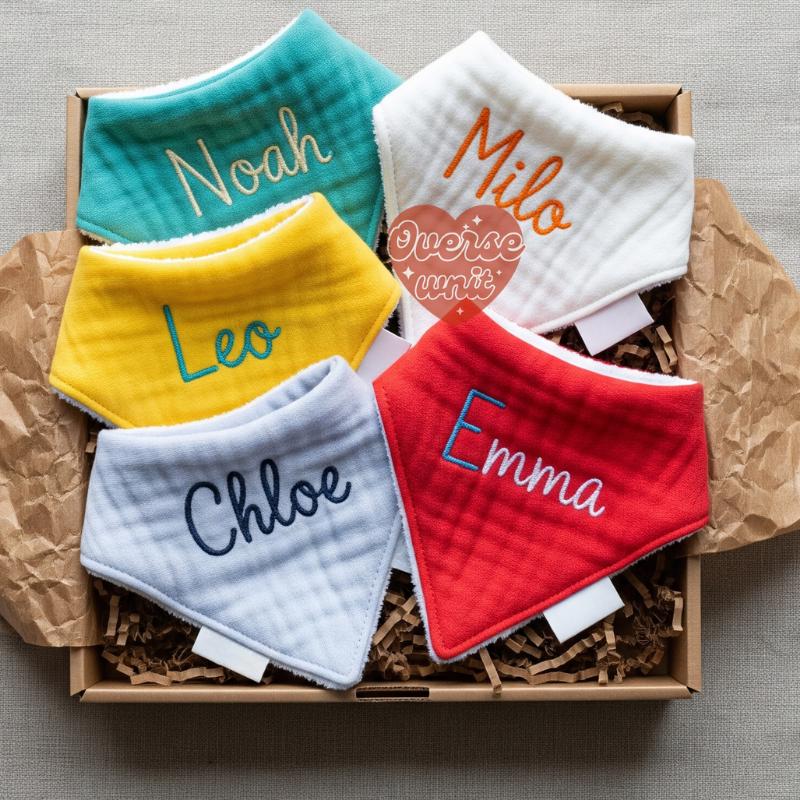 Name Babylätzchen Personalisierte Hand Bestickt Lätzchen Für Neugeborene Stickerei Sabber Babypartygeschenk Baby-Accessoires von Etsy - Oversewnit