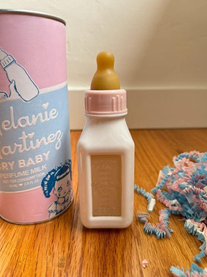 Melanie Martinez Crybaby Perfume Milk Full Bottle Melanie Martinez Crybaby Perfume Milk Full Bottle von Etsy - POROTMSA