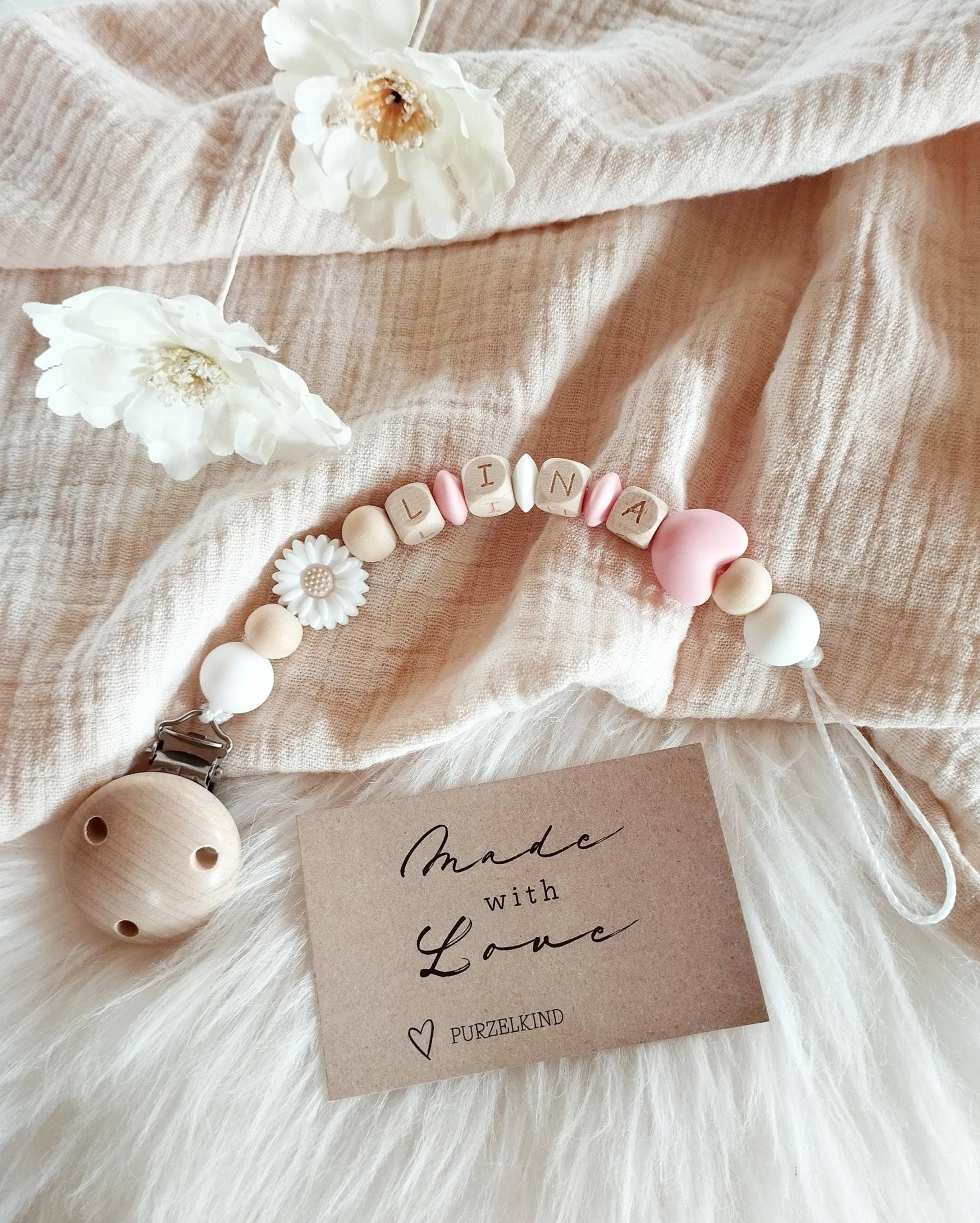 Schnullerkette Mit Name Blume Und Herz Rosa Personalisiert Für Mädchen, Geschenk Zur Taufe Babyparty Oder Geburt Schnullerkette Mit Name Blume Und Herz Rosa Personalisiert Für Mädchen, Geschenk Zur Taufe Babyparty Oder Geburt von Etsy - PURZELKINDshop
