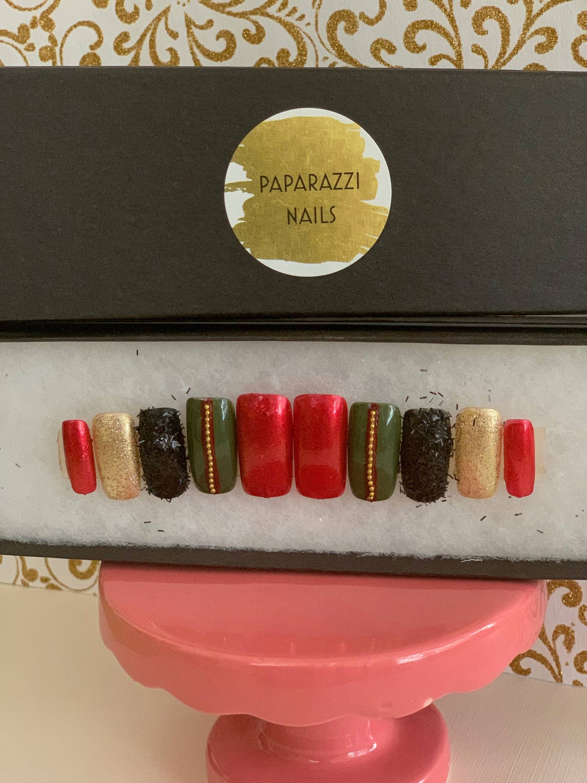 Gigi Press On Nails, Handbemalte Glamour False Nails Gigi Press On Nails, Handbemalte Glamour False Nails von Etsy - Paparazzinails