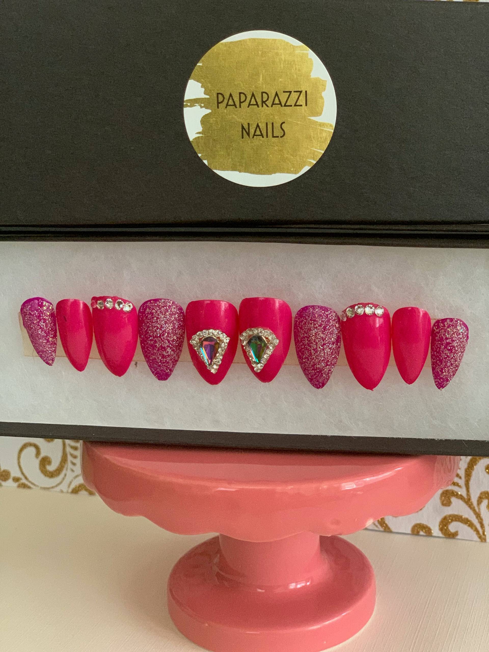Pink Flamingo Drücken Sie Auf Die Nägel Glamour Strass Full Set Pink Flamingo Drücken Sie Auf Die Nägel Glamour Strass Full Set von Etsy - Paparazzinails