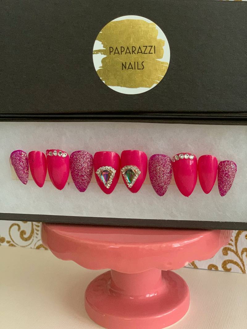 Pink Flamingo Drücken Sie Auf Die Nägel Glamour Strass Full Set Pink Flamingo Drücken Sie Auf Die Nägel Glamour Strass Full Set von Etsy - Paparazzinails