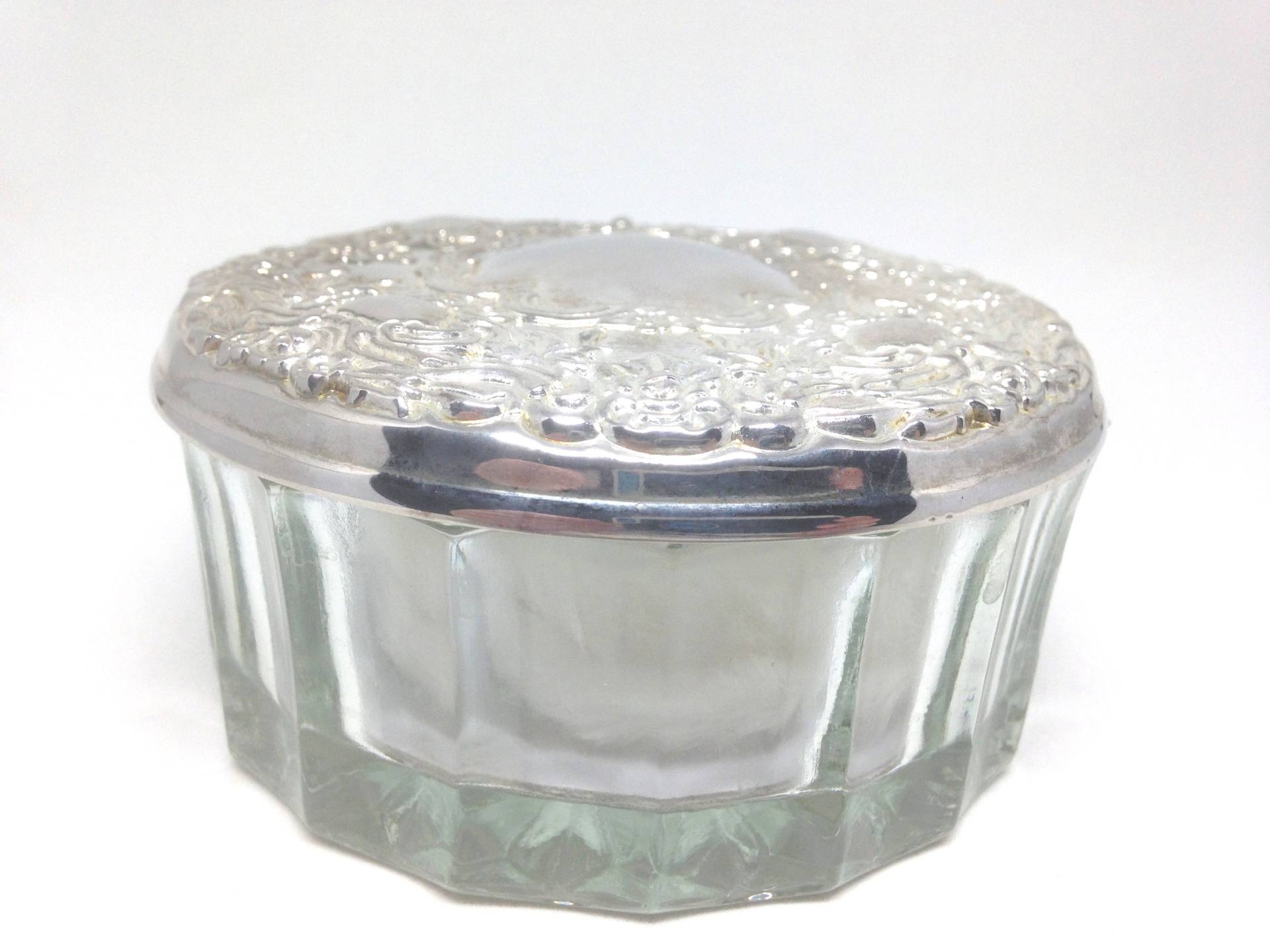 Vintage Regency Glas Power Box Silber Vergoldet Verziert Verspiegeltdeckel von Etsy - ParadiseVintageJewel