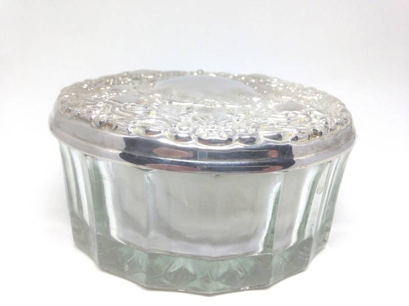Vintage Regency Glas Power Box Silber Vergoldet Verziert Verspiegeltdeckel von Etsy - ParadiseVintageJewel