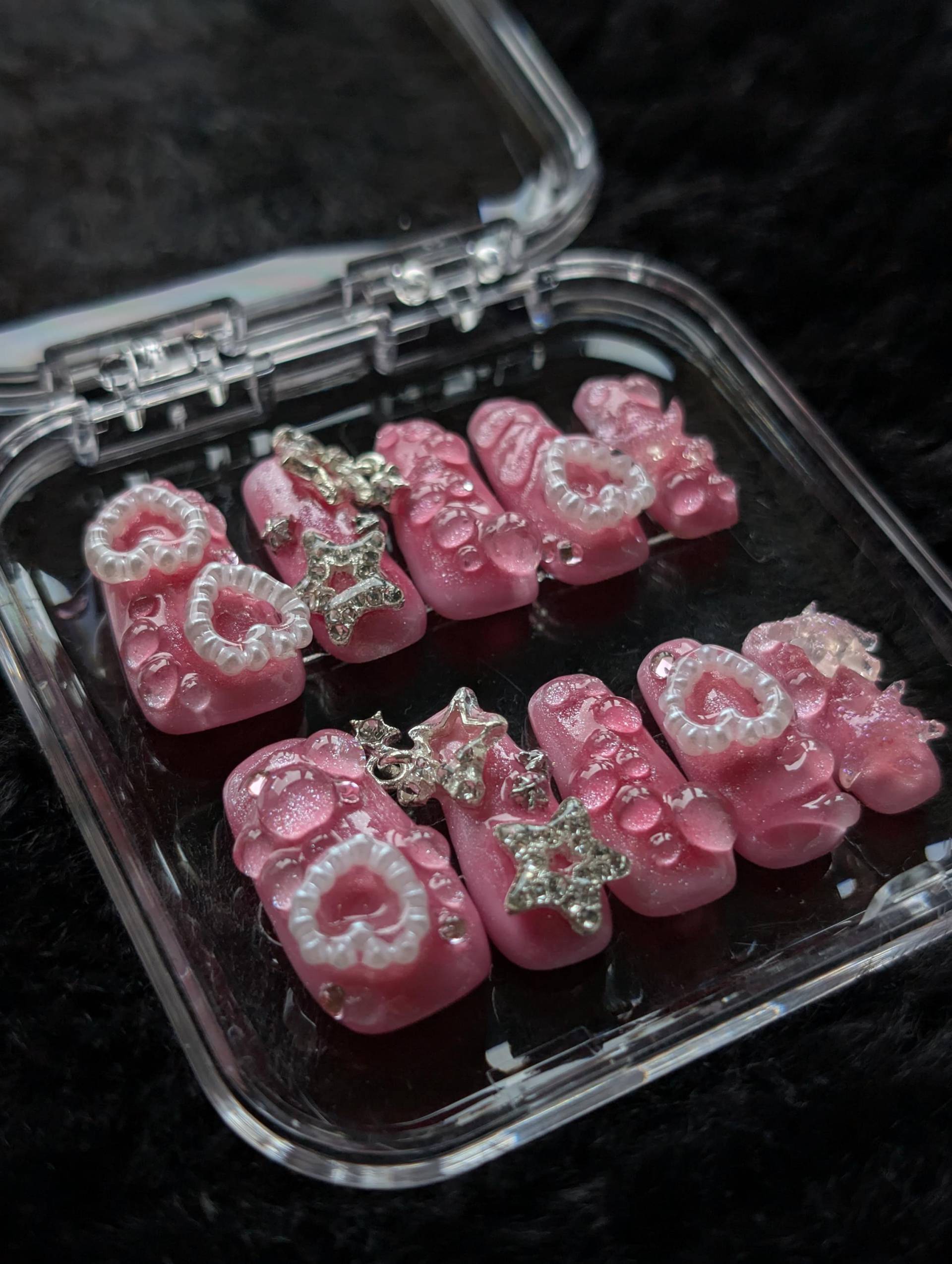 Handmade Pink Y2K Glitter Press On Nails - Long Square Gel Bubble Pearls Girly Reusable Handmade Pink Y2K Glitter Press On Nails - Long Square Gel Bubble Pearls Girly Reusable von Etsy - PatheticNailsShop