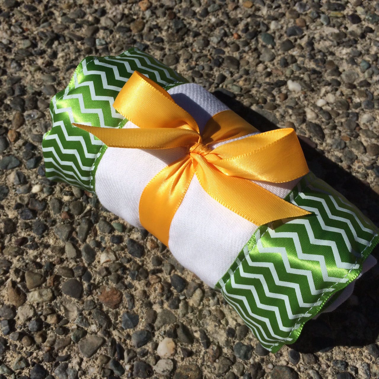 Rülpsen Tuch/Pad Ändern Chevron Zig Zag Print Auf Lime Green, Personalisierung Zur Verfügung von Etsy - PathfinderGifts