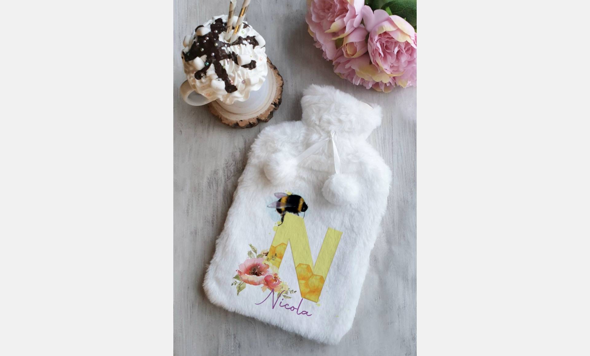 Personalisierte Honigbiene Mit Wabenbuchstabe Superweiche 2 Liter Wärmflasche Abnehmbarem Bezug. Wärmepackungen, Self Care Wellness Personalisierte Honigbiene Mit Wabenbuchstabe Superweiche 2 Liter Wärmflasche Abnehmbarem Bezug. Wärmepackungen, Self Care Wellness von Etsy - PattonscraftsNIShop