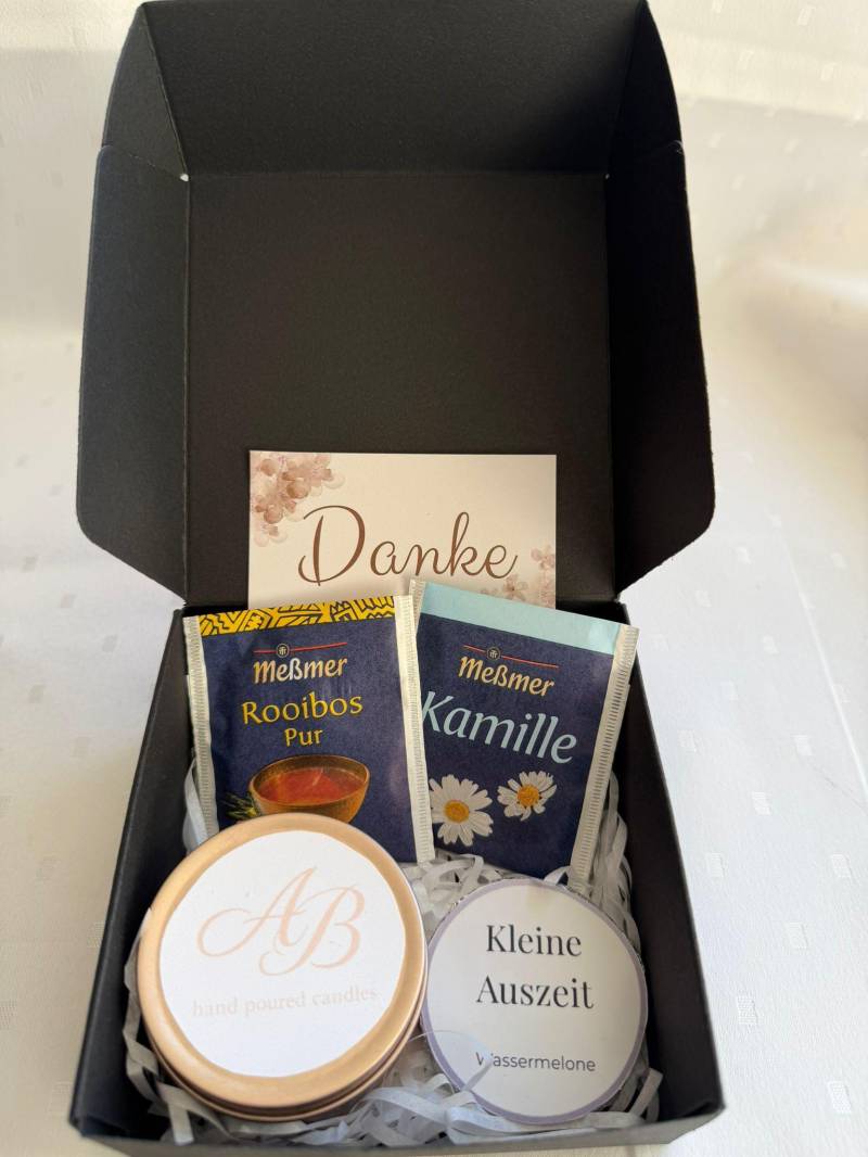 Geschenkbox Wellness | Kerze, Duschdampfer, Tee & Dankeskarte - Pausekind Geschenkbox Wellness | Kerze, Duschdampfer, Tee & Dankeskarte - Pausekind von Etsy - Pausekind