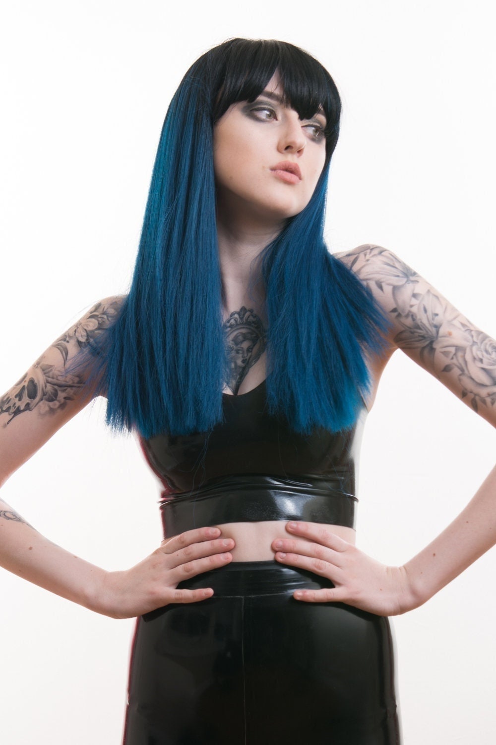 Kailee Schwarz/Blau Ombre Pony Voll Perücke Kailee Schwarz/Blau Ombre Pony Voll Perücke von Etsy - PennyWigs