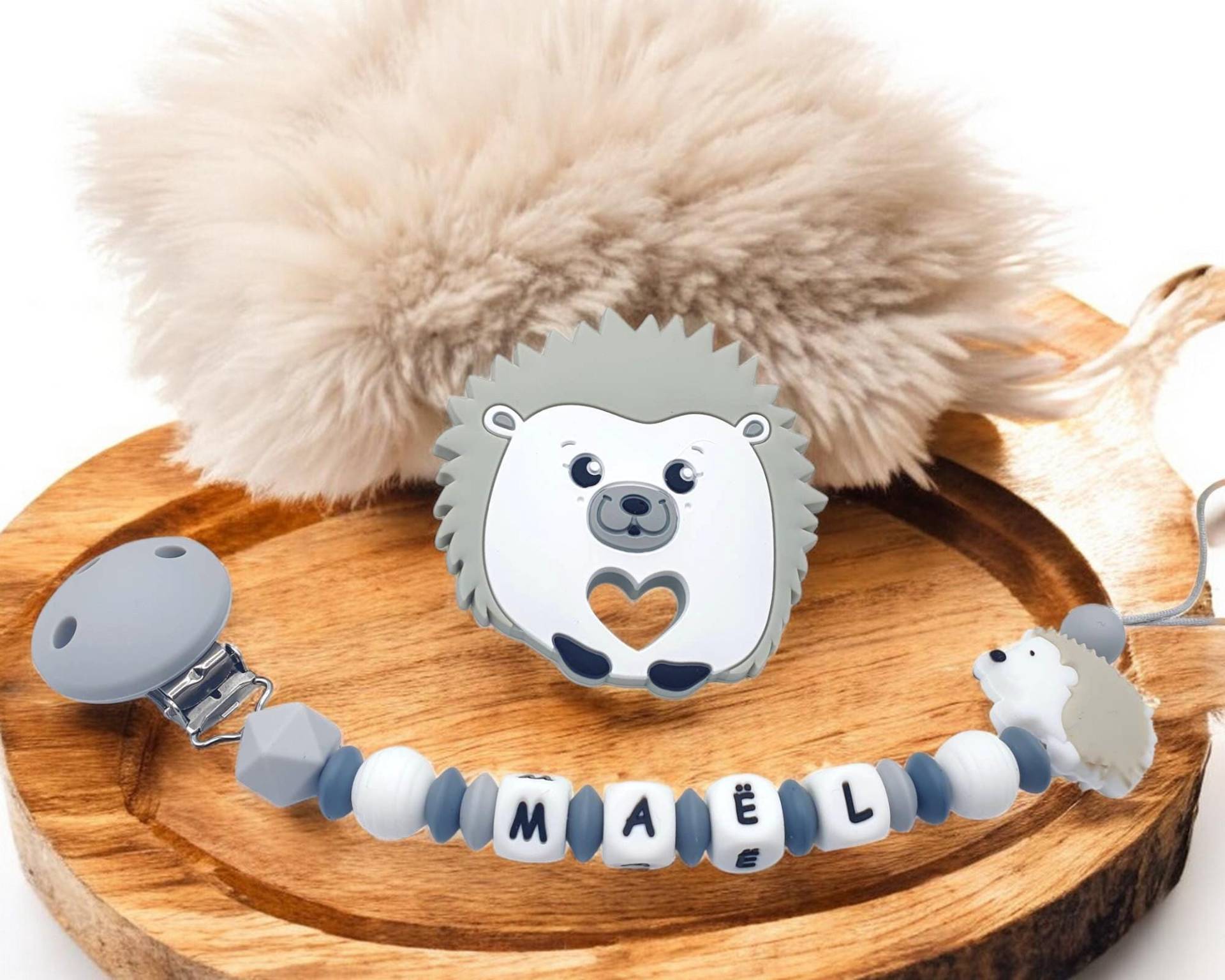 Personalisierter Schnullerclip/Vorname Babyspielzeug Geschenk Zur Geburt, Modell "Maël' Igel Personalisierter Schnullerclip/Vorname Babyspielzeug Geschenk Zur Geburt, Modell "Maël' Igel von Etsy - PetitsTresorsDeLily