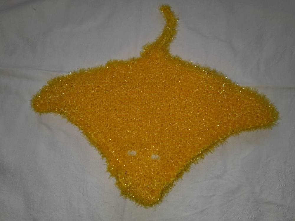Badeschwamm Gelber Rochen von Etsy - Petrasgestricktes
