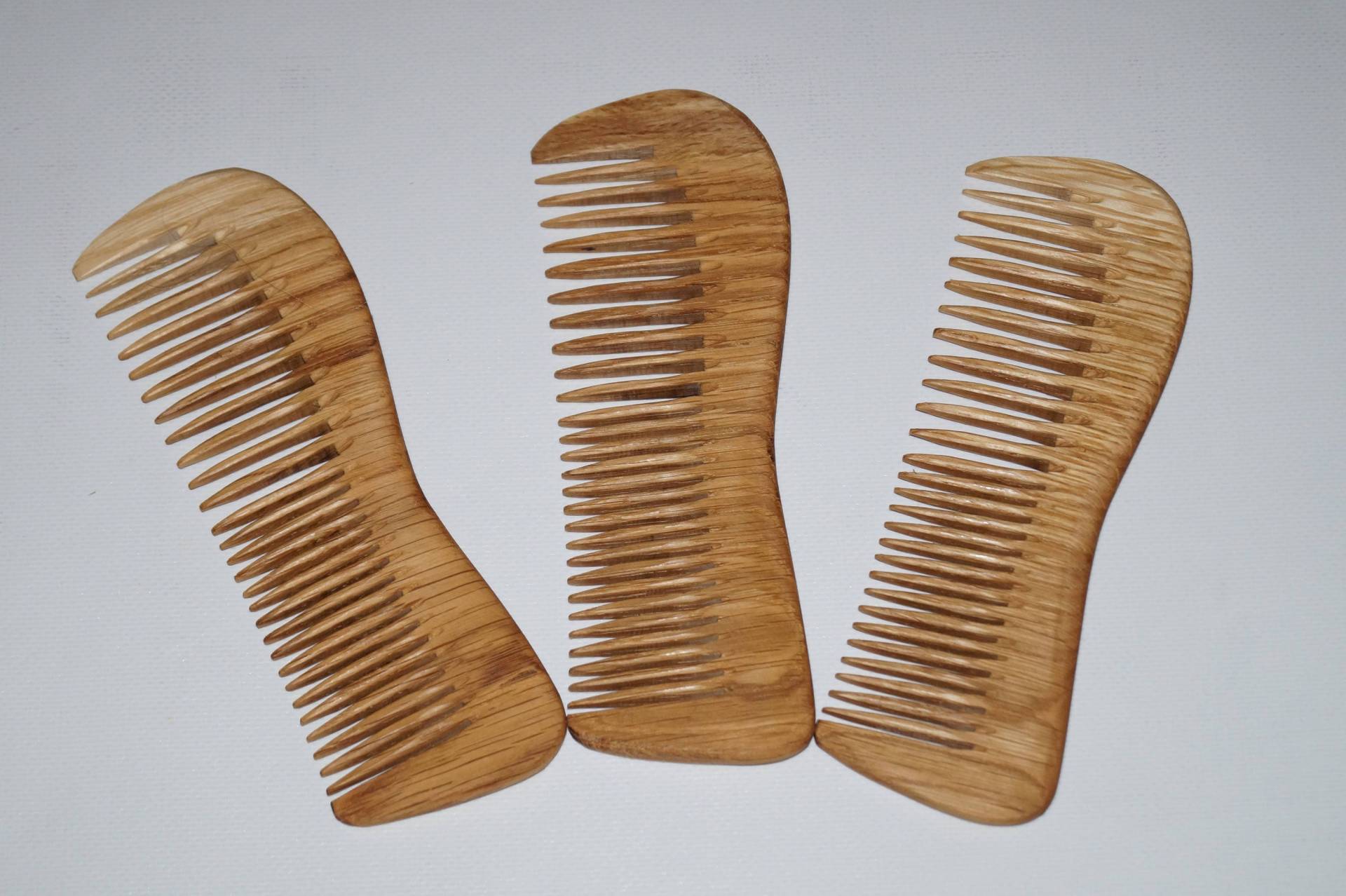 Naturkamm Für Mädchen Naturholzkamm Holzhaarkamm Holzkämme Kämme Geschenkidee Eiche Holzprodukte Naturkamm Für Mädchen Naturholzkamm Holzhaarkamm Holzkämme Kämme Geschenkidee Eiche Holzprodukte von Etsy - Petrykovka