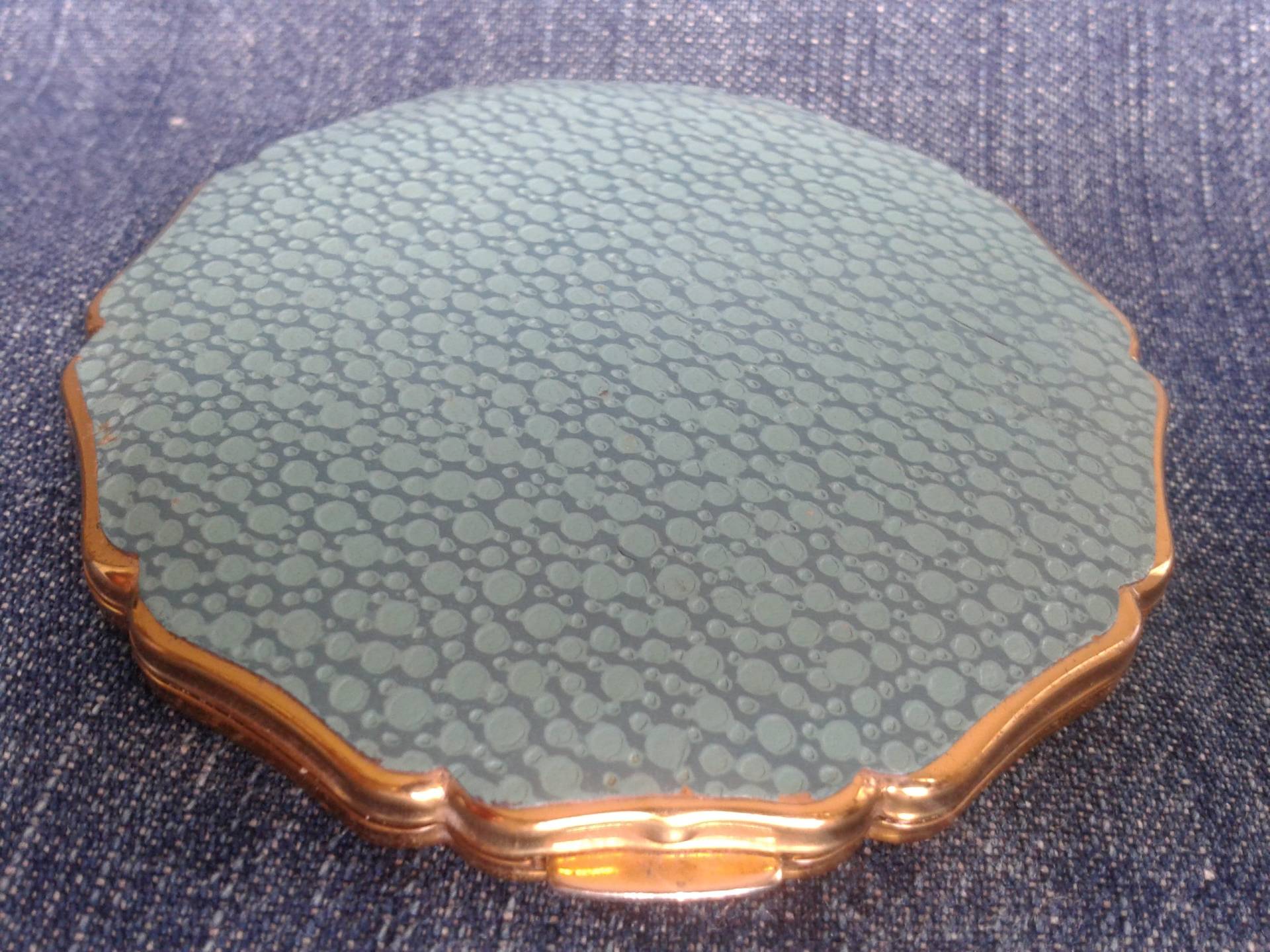 Wunderschöne Vintage Mid Century Puder - & Spiegel Dose Mit Shagreen Bezug von Etsy - PharaohsRetreat