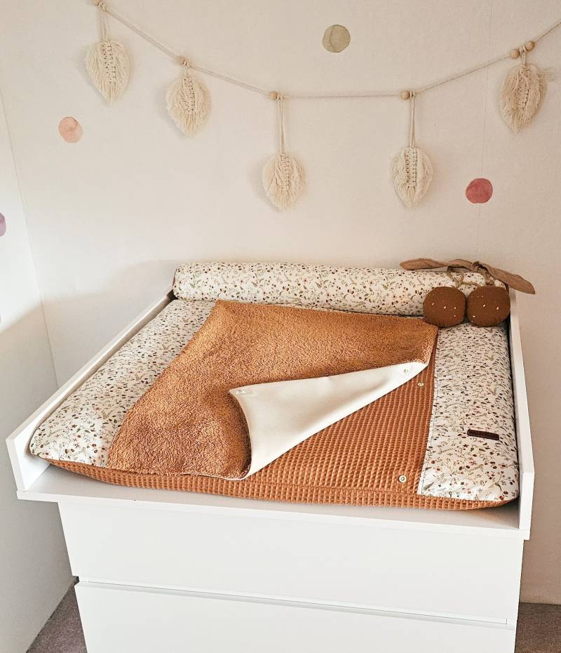 Bezug Für Die Wickelauflage - Millefleur Blümchen in Verschiedenen Größen & Farben Wickeltischauflage Wickelunterlage Wickelauflagenbezug Bezug Für Die Wickelauflage - Millefleur Blümchen in Verschiedenen Größen & Farben Wickeltischauflage Wickelunterlage Wickelauflagenbezug von Etsy - PinkCloudsBabyShop