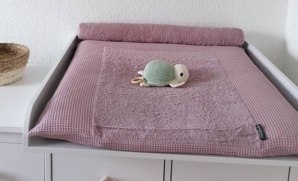 Bezug Für Die Wickelauflage in Verschiedenen Größen Und Farben Wickeltischauflage Wickelunterlage Wickeltisch Wickelauflagenbezug Bezug Für Die Wickelauflage in Verschiedenen Größen Und Farben Wickeltischauflage Wickelunterlage Wickeltisch Wickelauflagenbezug von Etsy - PinkCloudsBabyShop