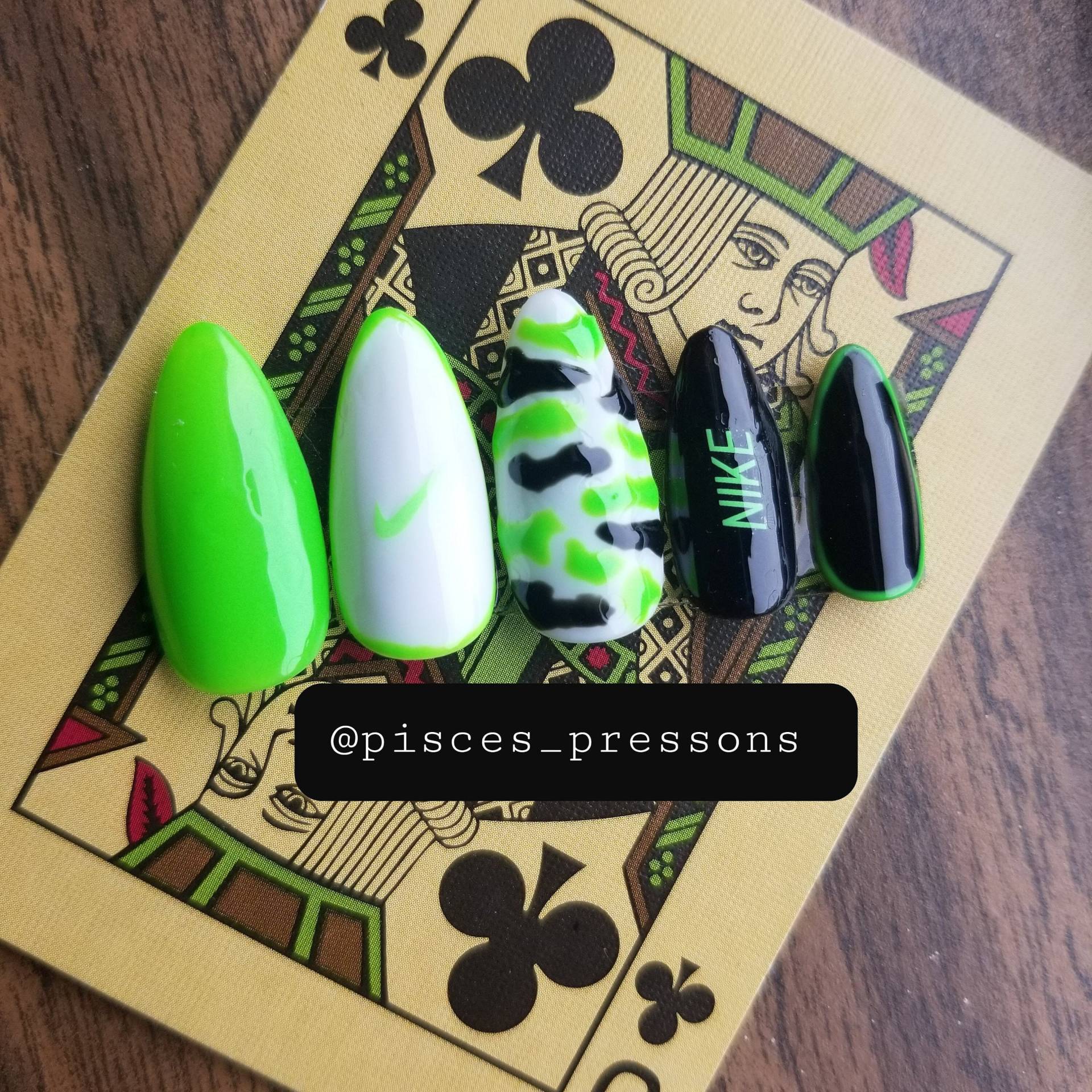 Neon Nike Neon Nike von Etsy - PiscesPressons